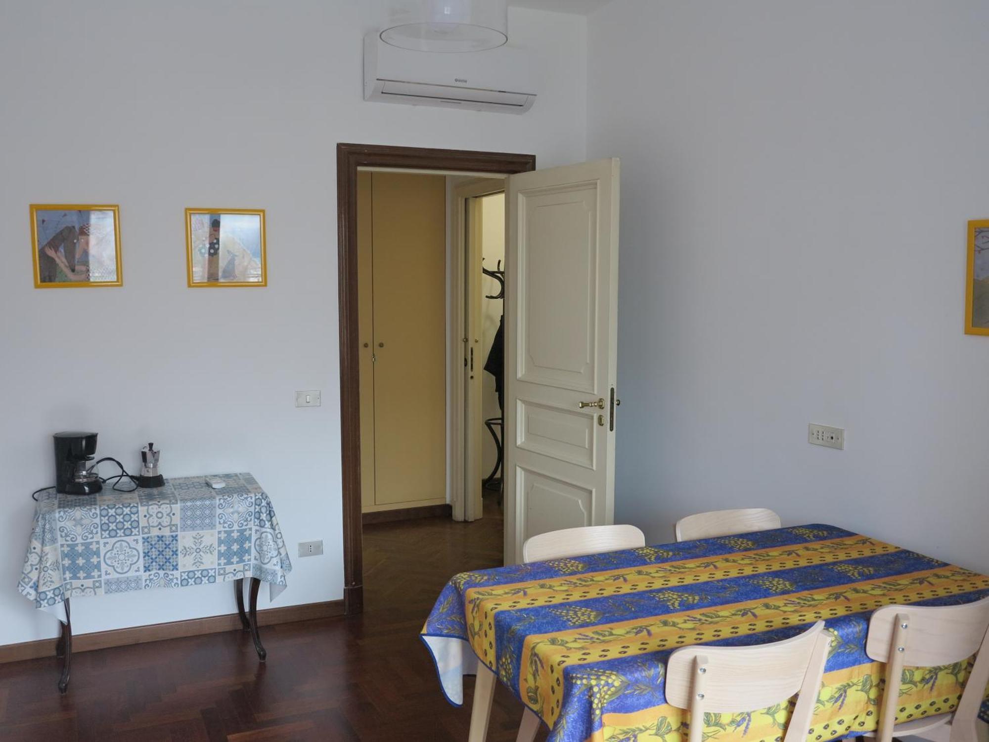 New Panoramic Apartment - Half Way Center-Vomero District Napoli Ngoại thất bức ảnh